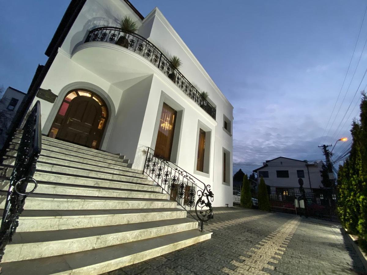 President Luxury Hotel Ploiesti Exterior photo